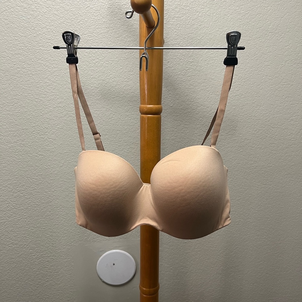 Victoria Secret Bra Body by Victoria  Nude color size 34 DD